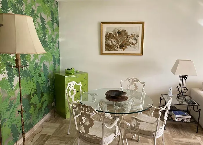 Sea View & Large Terrace Live In La Vista דירה קאן